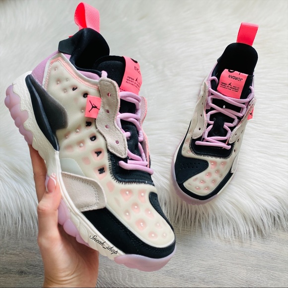 NWT Nike Jordan Delta 2 Women’s Shoes - Picture 2 of 10